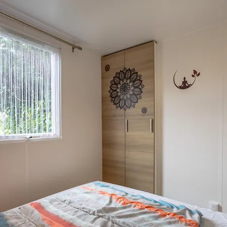 Mobil-home 3 - A 4*