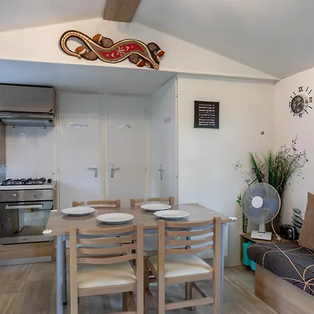 Mobil-home 3 - A 4*